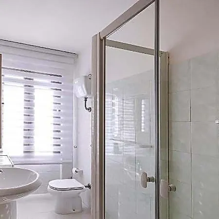 Welcomely - Boutique House